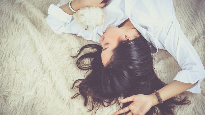 Como a Qualidade do Sono Afeta a Beleza