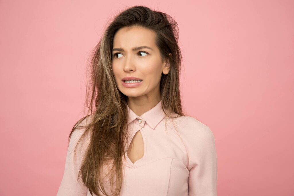 pexels-moose-photos-170195-1036620 Queda de Cabelo em Mulheres – Causas e Soluções Naturais