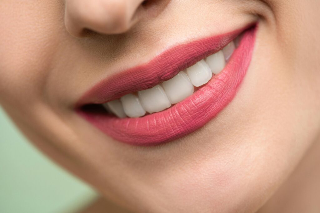 pexels-shiny-diamond-3762453 Hidratação Labial Profunda – Como Manter os Lábios Saudáveis e Macios