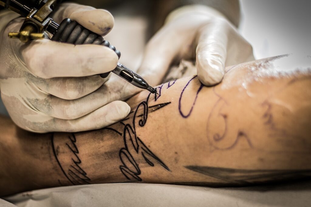 tattoo-3268988_1280 Tatuagens Terapêuticas – Como a tatuagem pode ajudar na autoestima de pessoas com cicatrizes