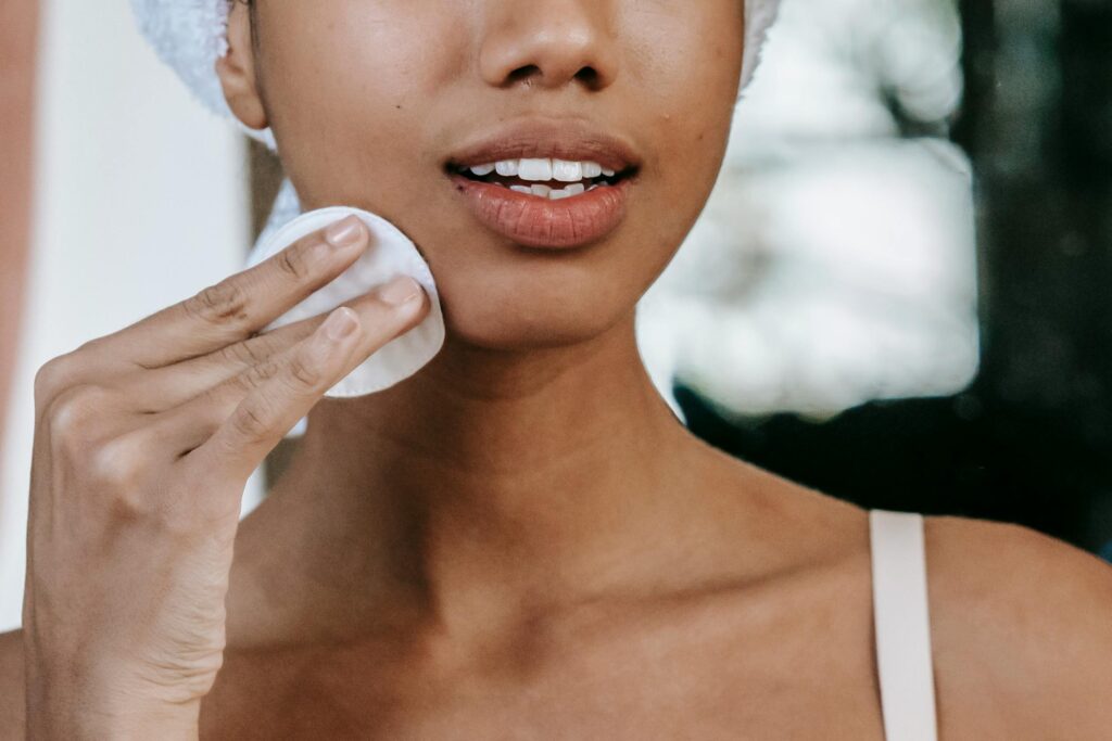 Waterless Skincare: A Revolução Sustentável para a Pele em 2025