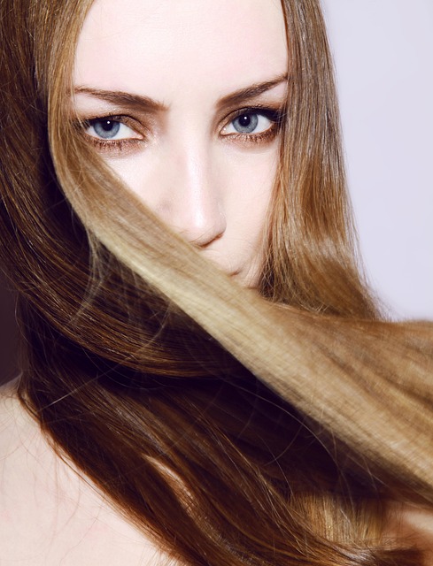 model, female, makeup, long, flowing, hair, hairs, caucasian, attractive, glamour, make up, eyes, beautiful
